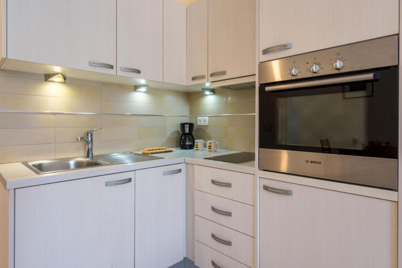 Rouchotas Apartments Аргостоліон Екстер'єр фото
